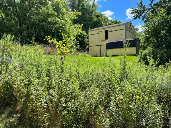 380 Turkeyfoot Rd, Venetia, PA 15367