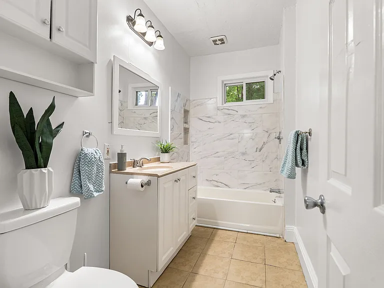 2 Montague St #1 — Photo 24