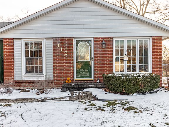 3rd image of 412 Northgate Rd