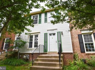 14488 Black Horse Ct, Centreville, VA 20120