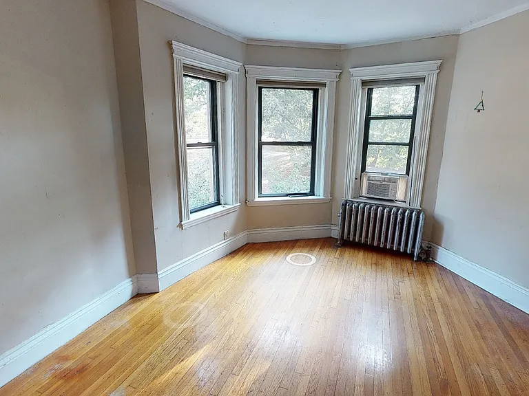 52 Charlesgate E — Photo 13