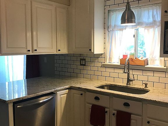 3rd image of 30354 Lamar Ave