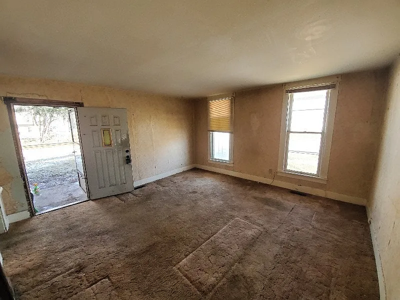 1103 Broadway Street — Photo 2