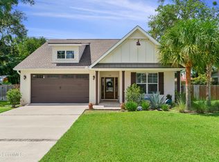 143 Harrington Ln, Saint Simons Island, GA 31522