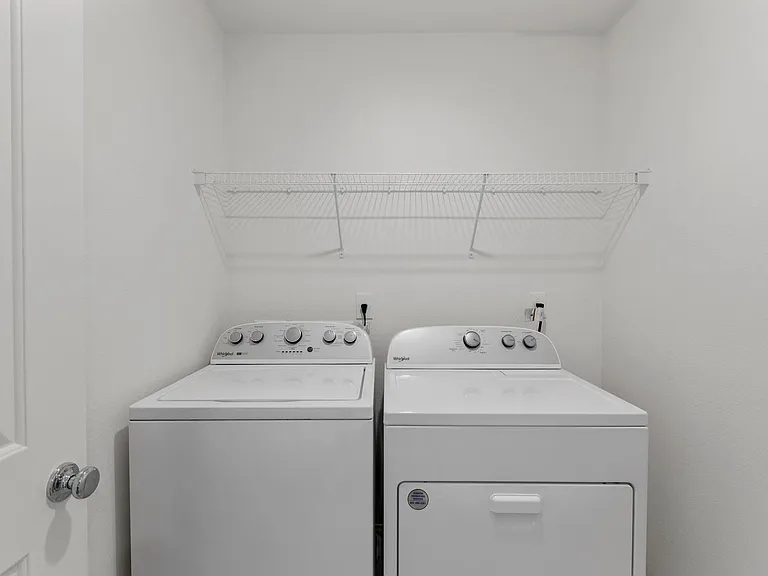 10183 Glowing Amber St — Photo 14
