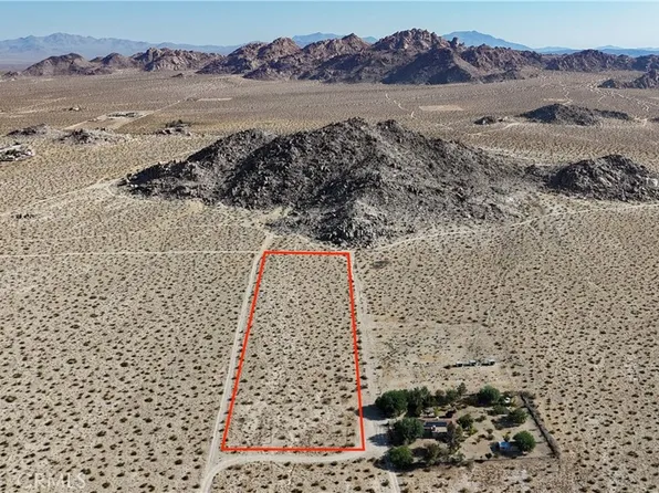 772 Porter St, Lucerne Valley, CA 92356