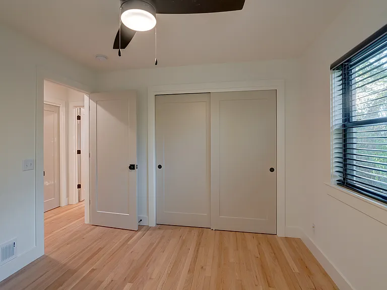 405 Presidential Ln #3 — Photo 14