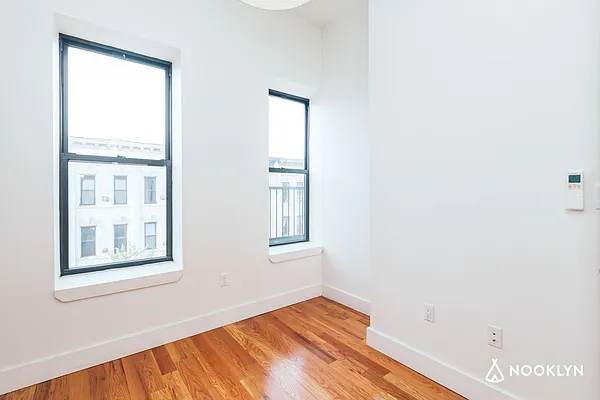 Rented by Nooklyn NYC LLC | media 13
