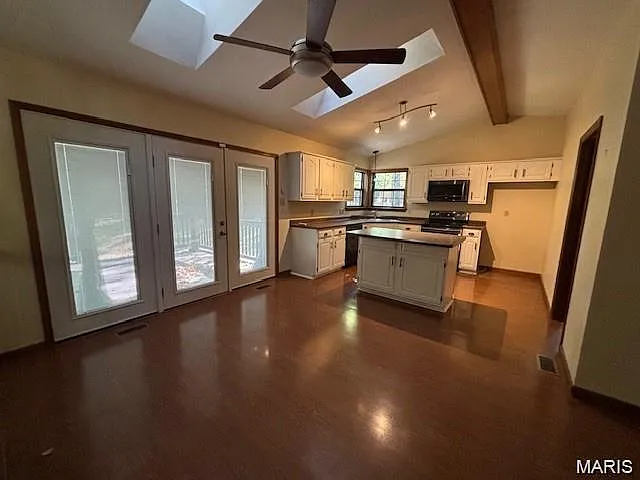 1599 Paradise Valley Dr — Photo 9