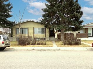 6329 24th Ave NE, Calgary, AB T1Y2C5