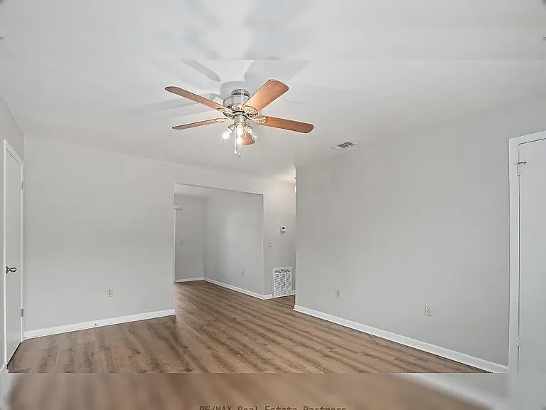 4001 Mable St #27 — Photo 2
