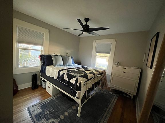4th image of 2024 Summer St SW