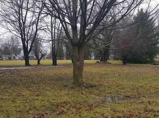 109 S Spring St, Wakarusa, IN 46573