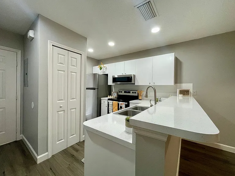 Village Park Townhomes | 2 & 3 Bedroom Apartments in Lady Lake, FL — Photo 70