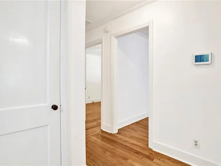 309 Border Dr W — Photo 14