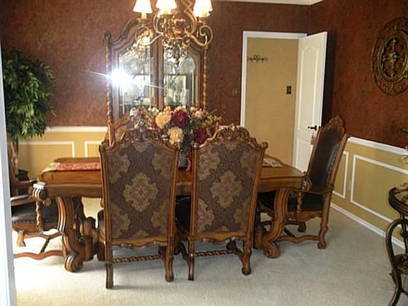 5th image of 1113 Babbling Brook Dr