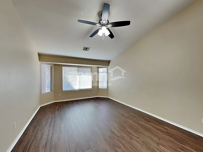16261 W Hope Dr — Photo 9