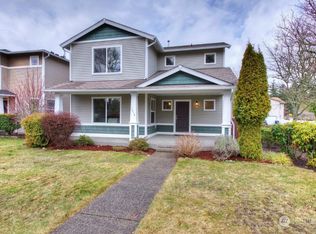 1816 Bobs Hollow Ln, Dupont, WA 98327