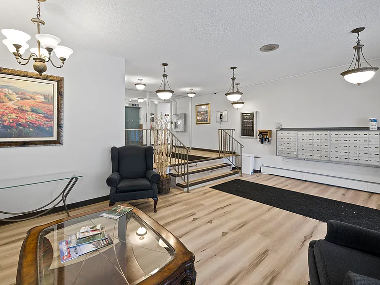 900 Saturn Dr #807 — Photo 33