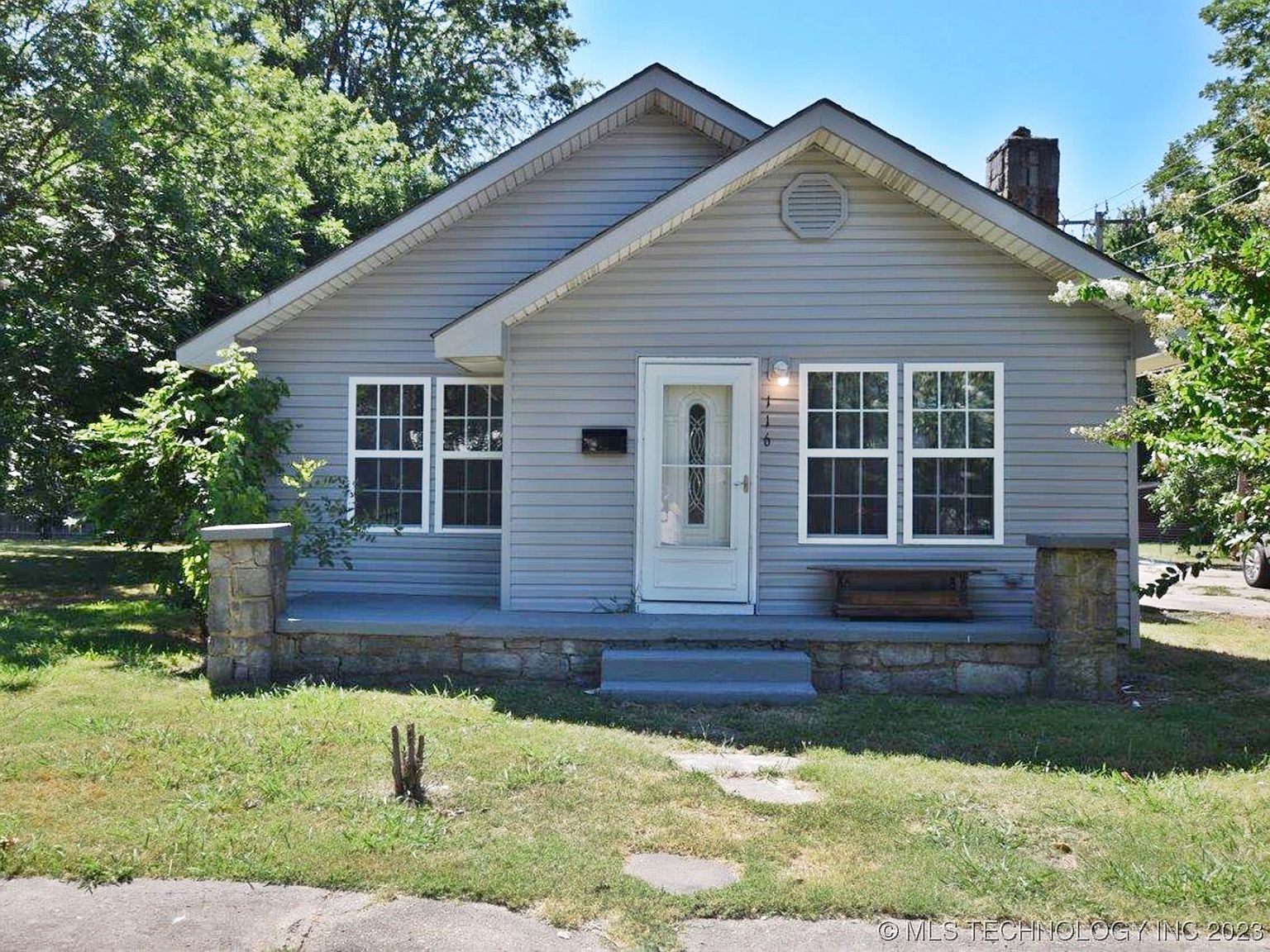 116 S 3rd St, Stilwell, OK 74960 Zillow