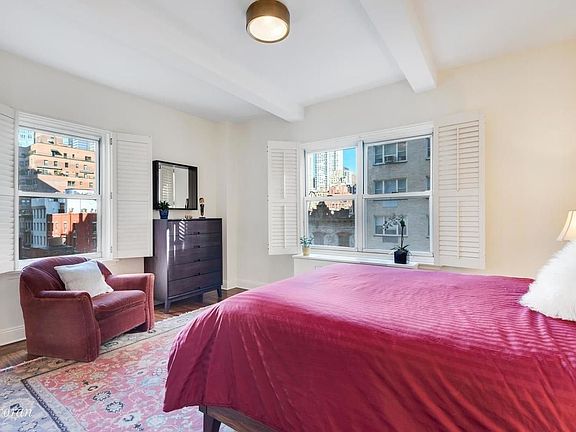 4th image of 400 E 52nd St APT 6D