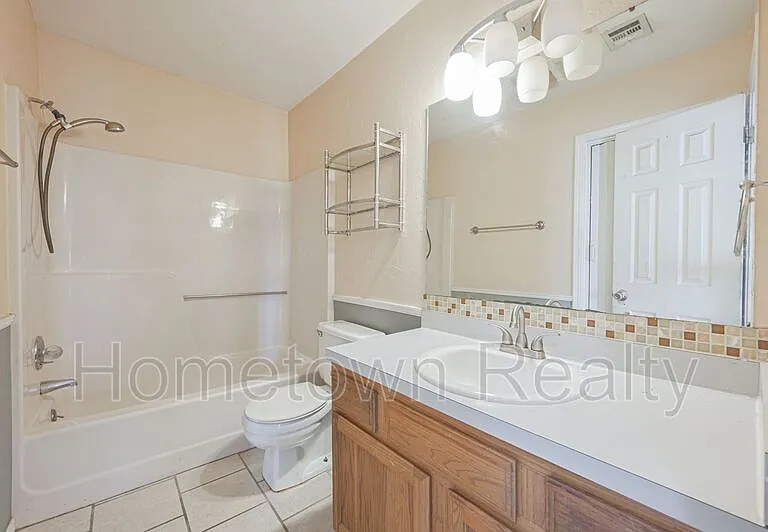 2000 Twisted Oak Cir — Photo 19