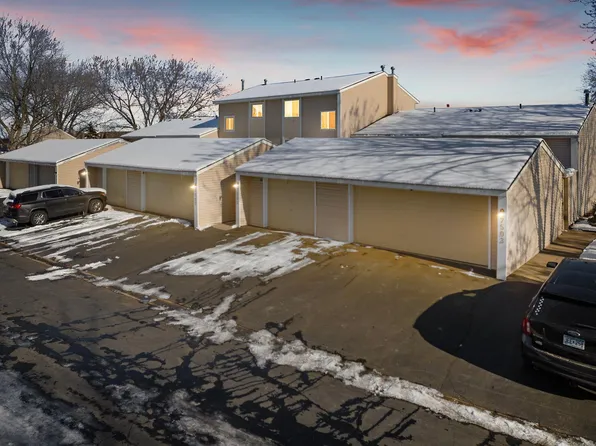 7505 Whitney Dr, Apple Valley, MN 55124
