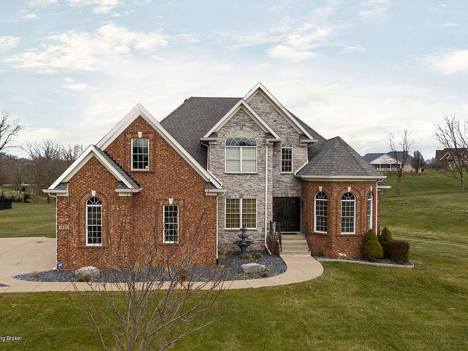 1st image of 1026 Windsor Dr