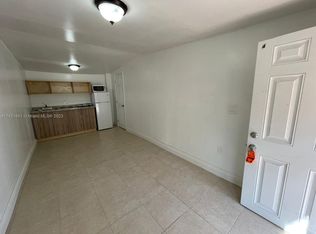 633 NW 15th Ave #4, Fort Lauderdale, FL 33311