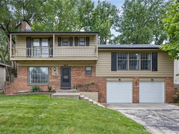 1617 NE 50th St, Kansas City, MO 64118