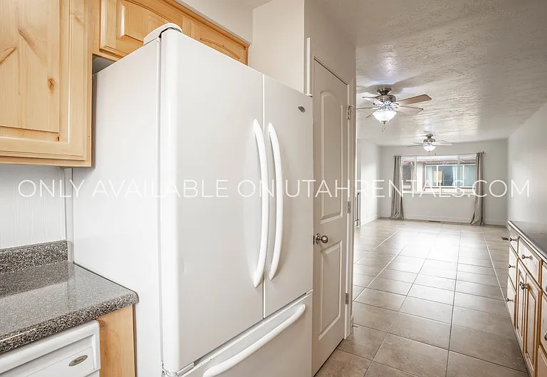 338 Cedarwood Dr — Photo 6