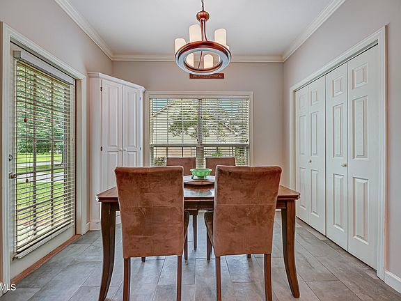 5th image of 500 Rockwell Farm Ln