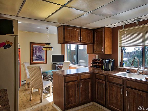 5th image of 13573 Linden Ave N #302
