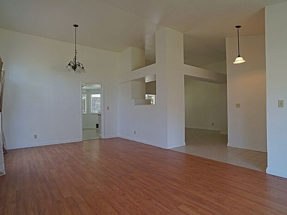 4th image of 1509 Deerfield Cir
