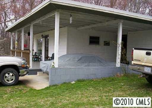 2nd image of 120 Duke Whittaker Rd
