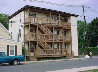 87 Crystal St APT 3, Southbridge, MA 01550