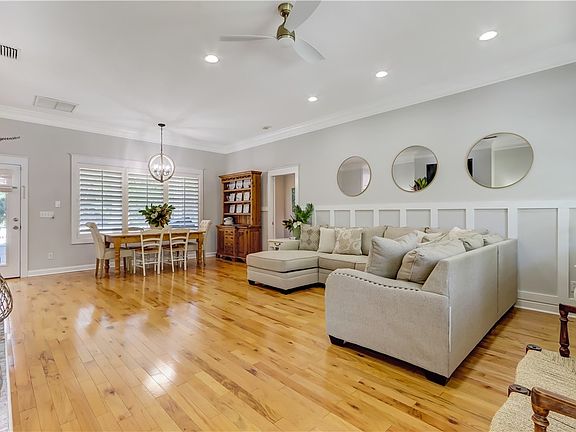 5th image of 640 Gaines Ln