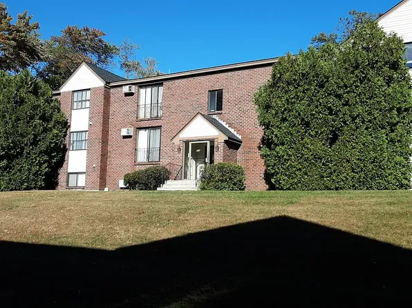 247 18th St #104, Dracut, MA 01826