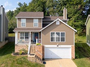 1523 Glenn Brooke Woods Cir, Ballwin, MO 63021