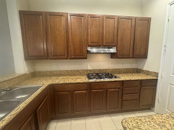 5th image of 2003 Garden View Ln