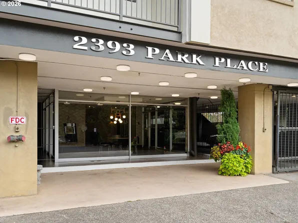 2393 SW Park Pl Unit 112, Portland, OR 97205