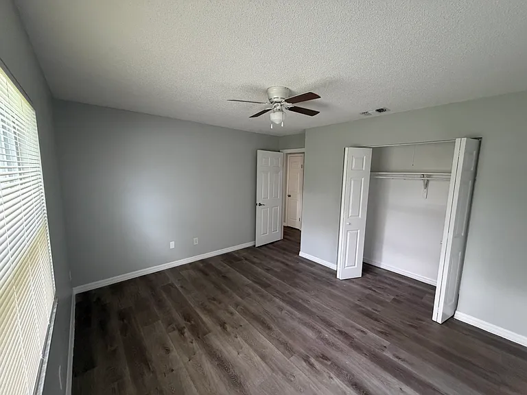 4720 E Linebaugh Ave — Photo 21
