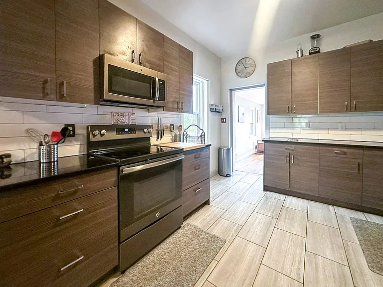 315 N Lincoln St — Photo 16