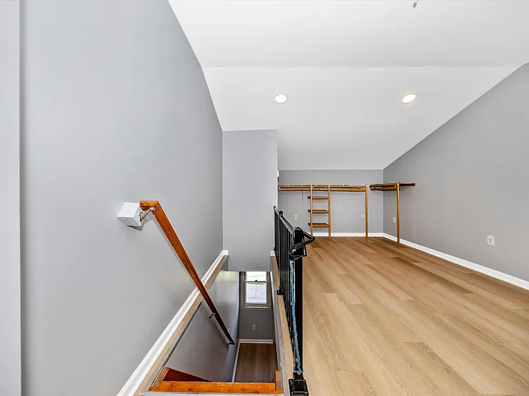 700 Motter Ave #B — Photo 17