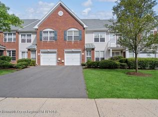 6 Hilton Ct #126, Pennington, NJ 08534