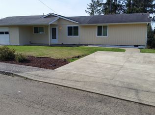 1555 9th St, Astoria, OR 97103