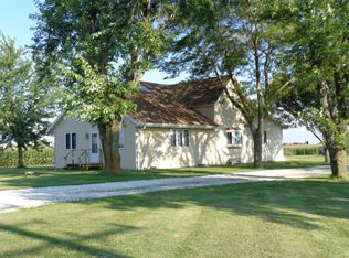 7038 E 5000s Rd, Saint Anne, IL 60964