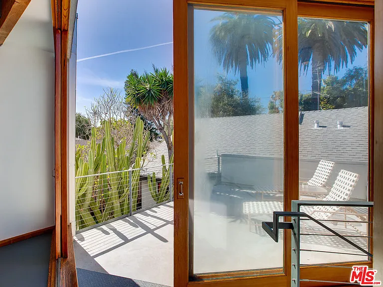 2306 Penmar Ave — Photo 47