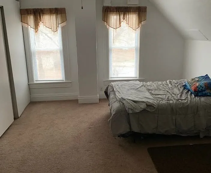 1631 Johnson St — Photo 3