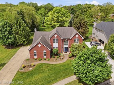 5097 Birkdale Dr, Commerce Township, MI, 48382